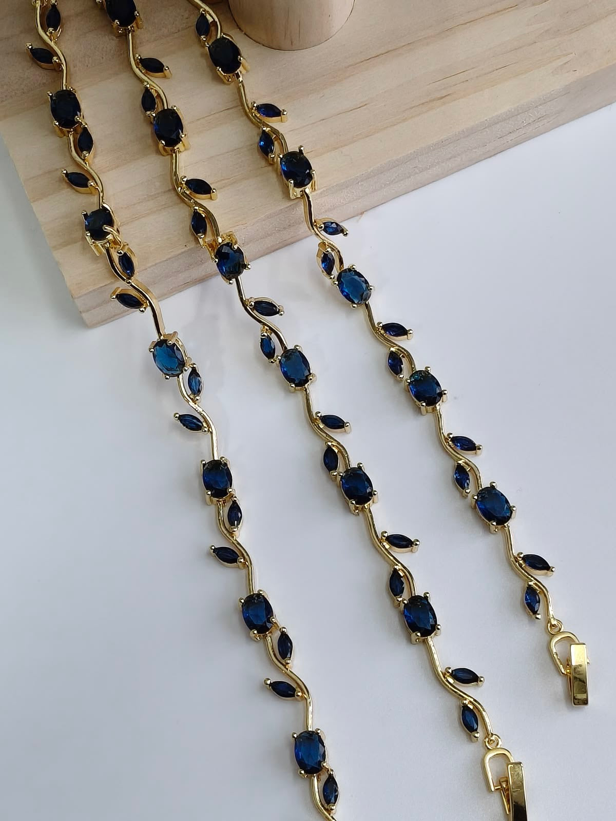 Tulip bracelet