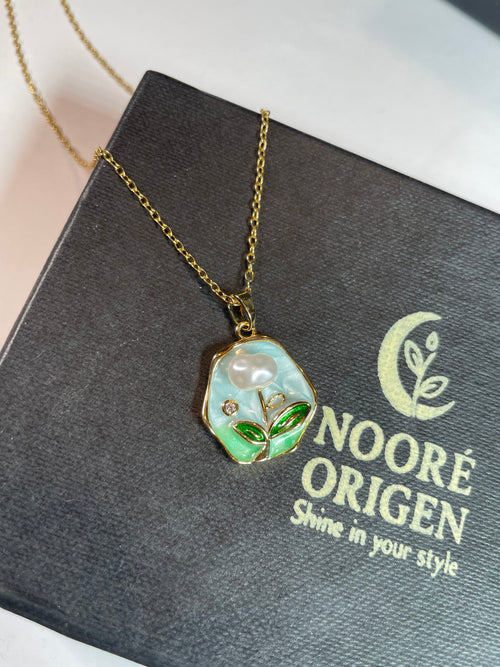 Emerald Green Floral Locket