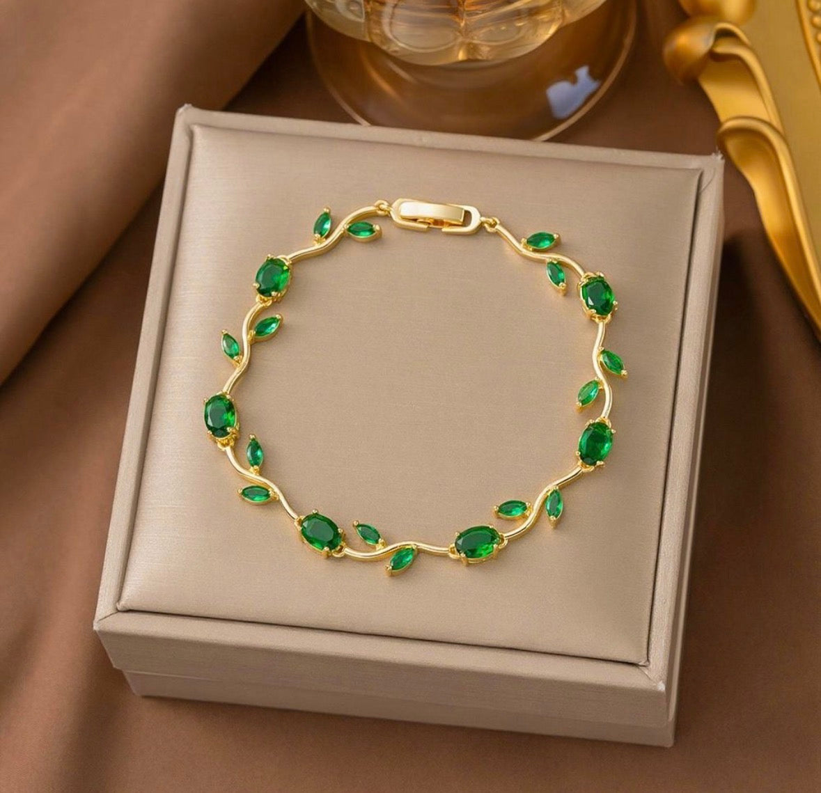 Tulip bracelet