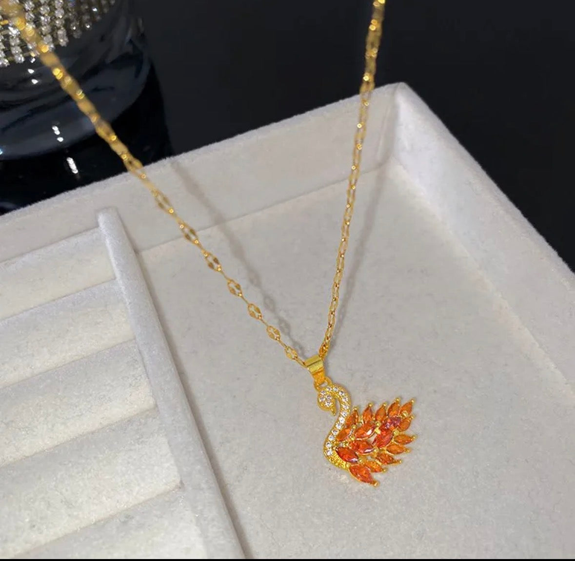 Swan necklace zircon
