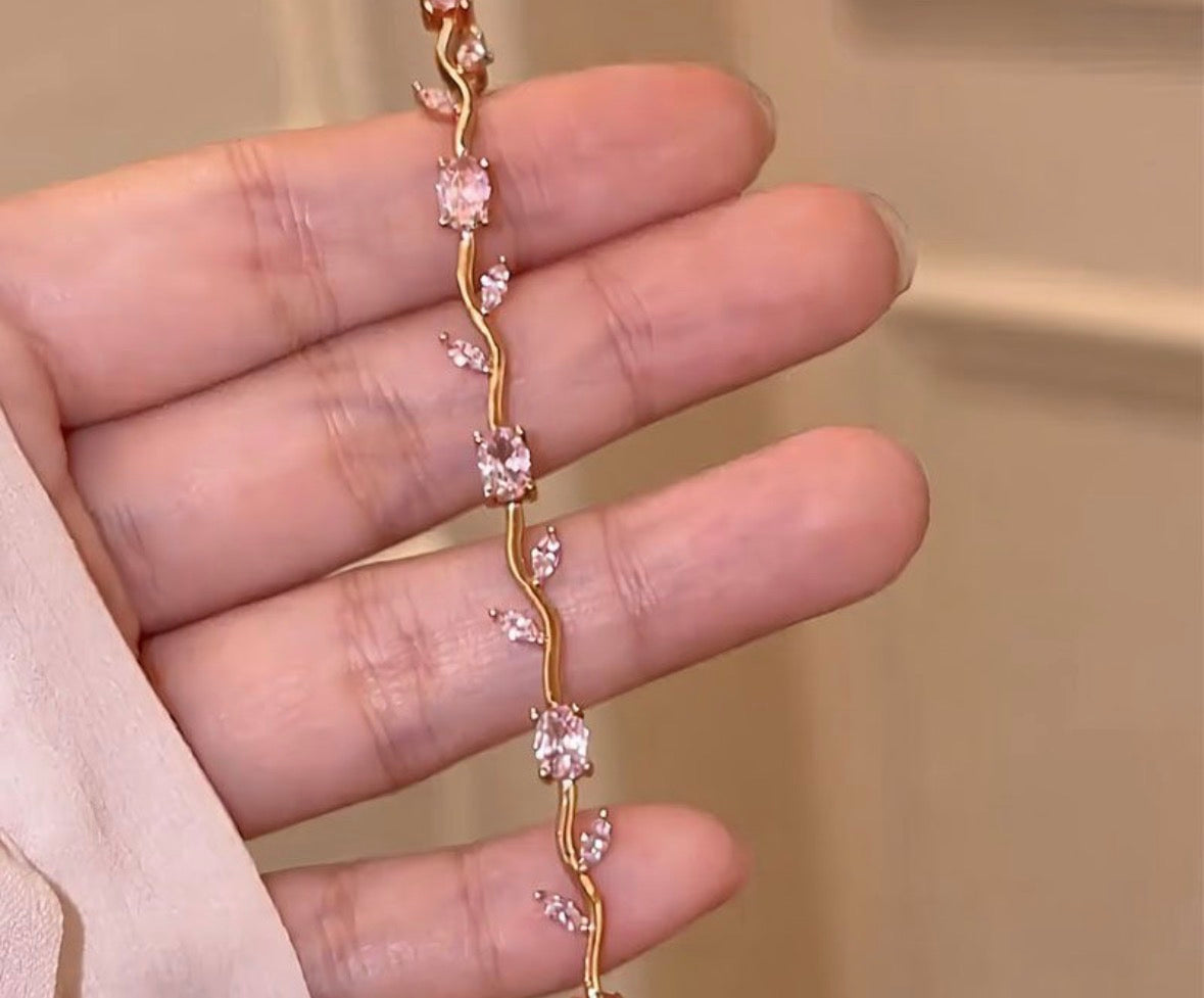 Tulip bracelet