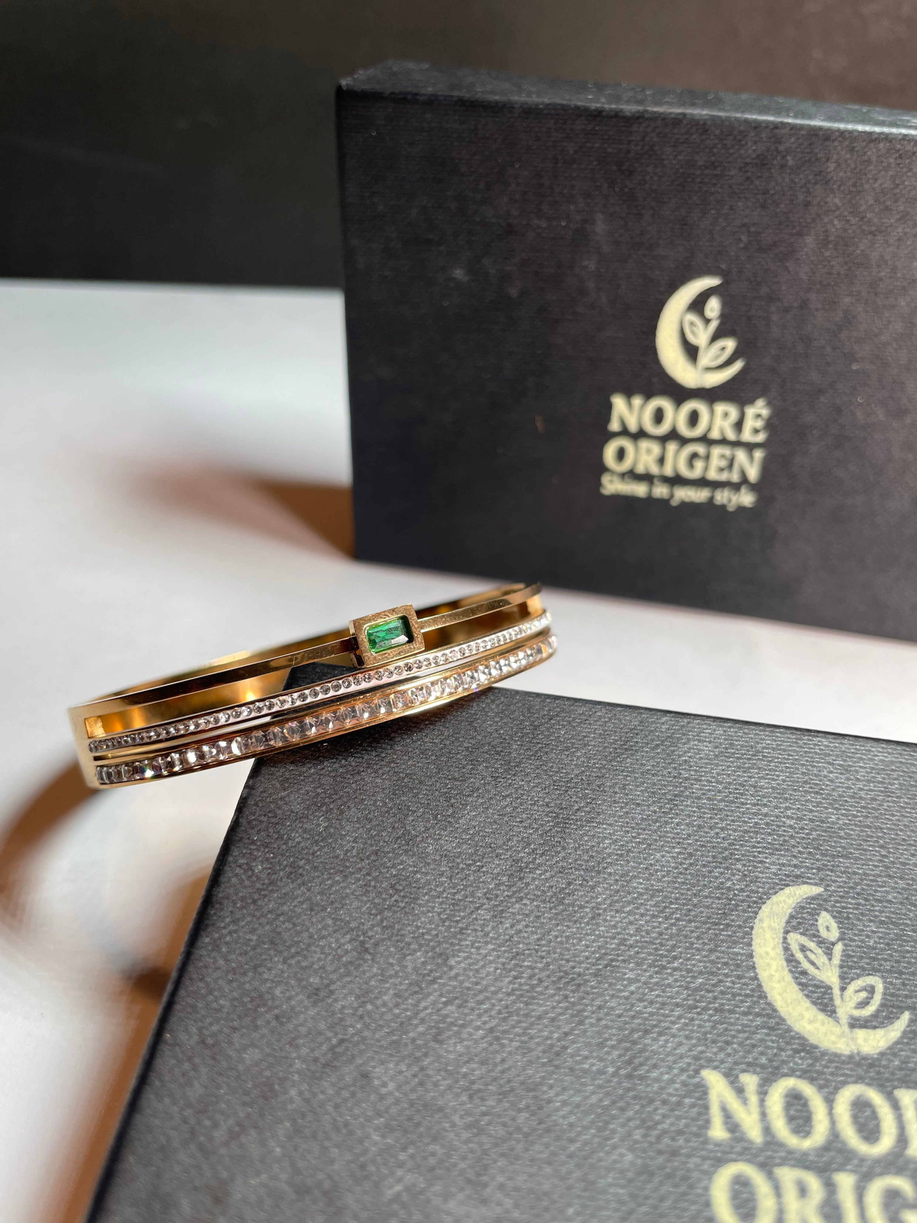 Gold Medallion Bracelet