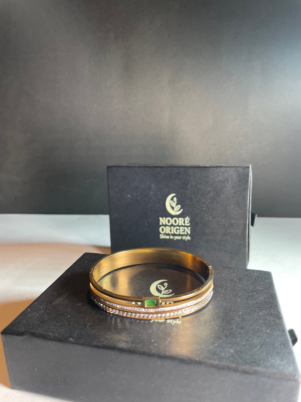 Gold Medallion Bracelet