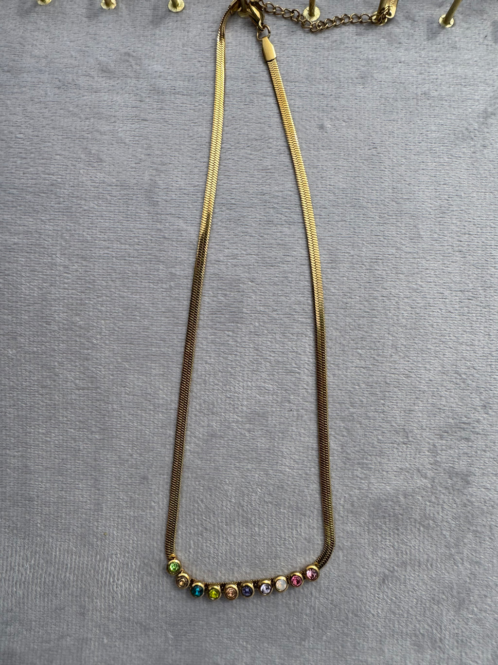 Multiply-stone pendant